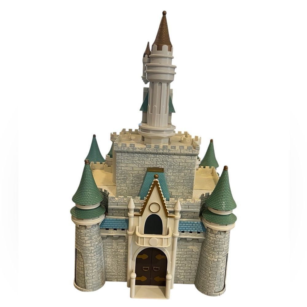 Disney park’s Cinderella castle play set Vintage RETIRED